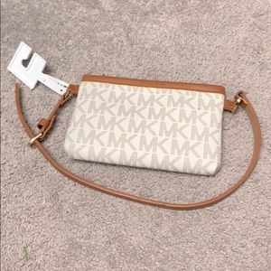 Michael Kors Fanny belt purse